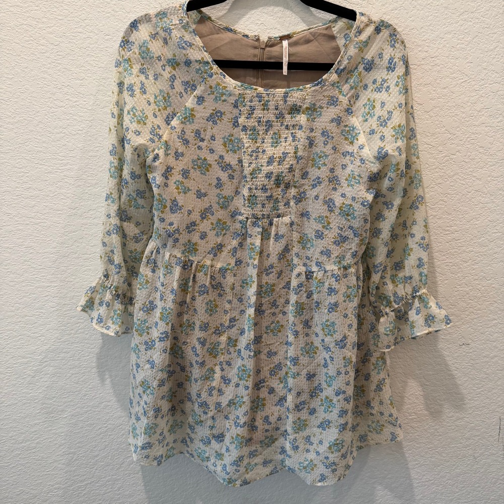 Free People Floral Smocked Tunic Top Blue Green Seersucker Ruffle Sleeve Size 0